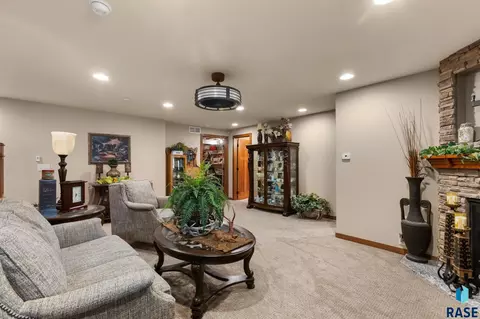 Living - 3738 E Fox Run Pl, Sioux Falls, SD 57103 photo 6 of 6