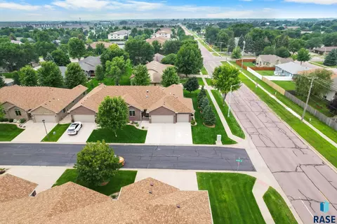 View/Area - 3738 E Fox Run Pl, Sioux Falls, SD 57103 photo 6 of 6