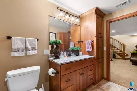 Bath - 3738 E Fox Run Pl, Sioux Falls, SD 57103 photo 6 of 6