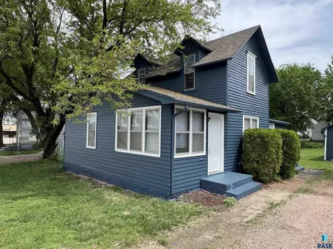 524 N Cliff Ave, Sioux Falls, SD 57103