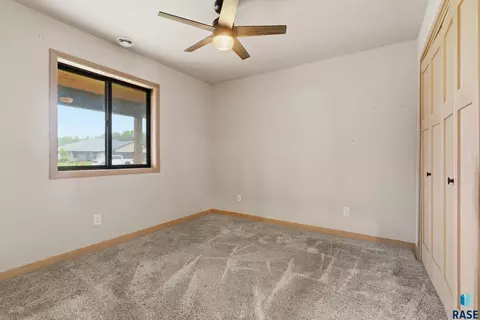 Bedroom - 20 W 20th Ave, Mitchell, SD 57301 photo 1 of 3