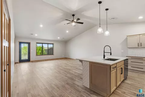 Living - 20 W 20th Ave, Mitchell, SD 57301 photo 1 of 4