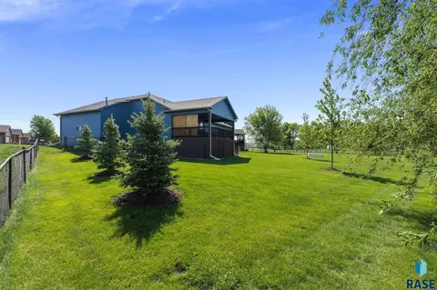 Exterior - 760 Fox Ct, Tea, SD 57064 photo 10 of 14
