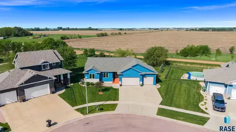 View/Area - 760 Fox Ct, Tea, SD 57064 photo 1 of 11