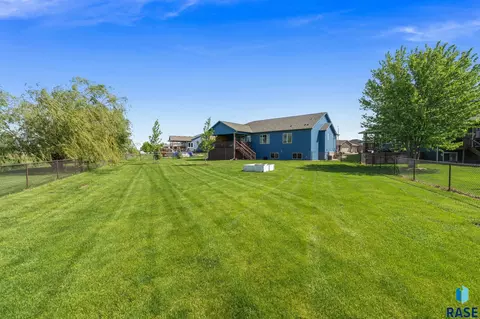Exterior - 760 Fox Ct, Tea, SD 57064 photo 13 of 14