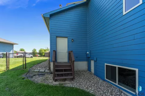 Exterior - 760 Fox Ct, Tea, SD 57064 photo 7 of 14