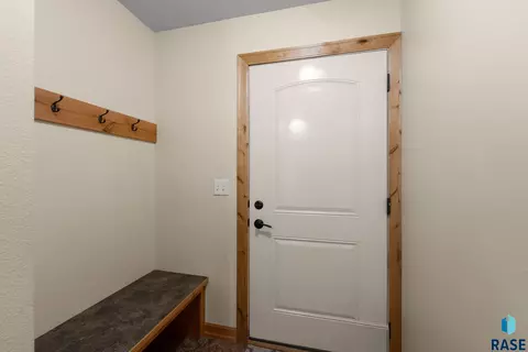 Entry Way - 760 Fox Ct, Tea, SD 57064 photo 2 of 2