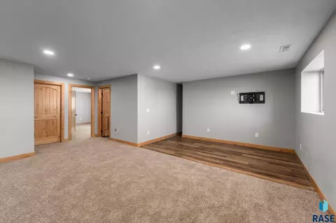 Living - 760 Fox Ct, Tea, SD 57064 photo 5 of 5