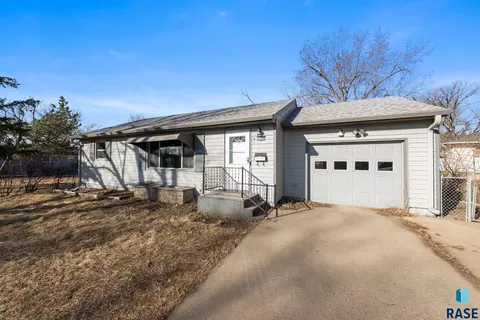 3005 S Western Ave, Sioux Falls, SD 57105