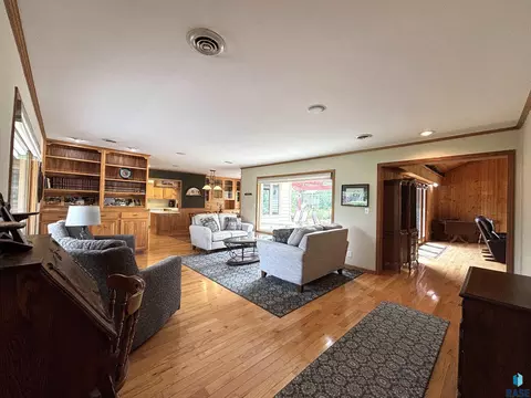 Living - 316 E 5th St, Miller, SD 57362 photo 1 of 14