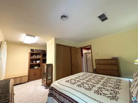 Bedroom - 316 E 5th St, Miller, SD 57362 photo 5 of 6