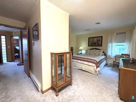 Bedroom - 316 E 5th St, Miller, SD 57362 photo 4 of 6