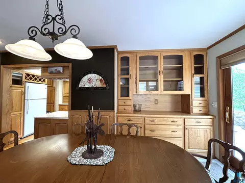 Dining - 316 E 5th St, Miller, SD 57362 photo 2 of 4