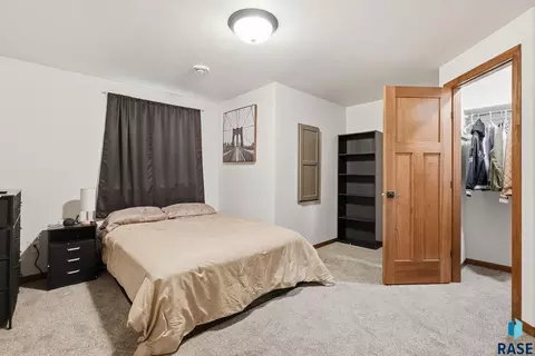 Bedroom - 7212 E 49th St, Sioux Falls, SD 57110 photo 6 of 6