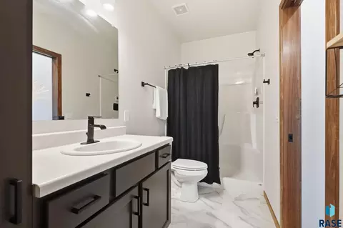 Bath - 7212 E 49th St, Sioux Falls, SD 57110 photo 1 of 3