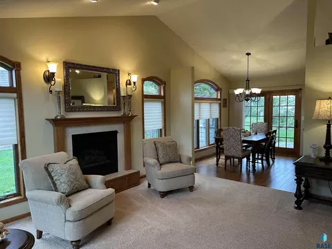 Living - 904 S Stadium Dr, Freeman, SD 57029 photo 10 of 11