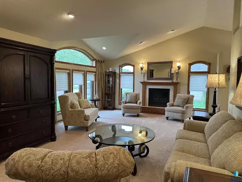 Living - 904 S Stadium Dr, Freeman, SD 57029 photo 4 of 11