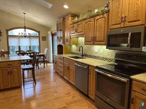 Kitchen - 904 S Stadium Dr, Freeman, SD 57029 photo 5 of 5