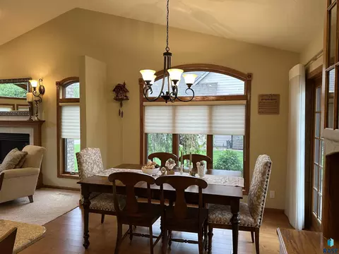 Dining - 904 S Stadium Dr, Freeman, SD 57029 photo 2 of 2
