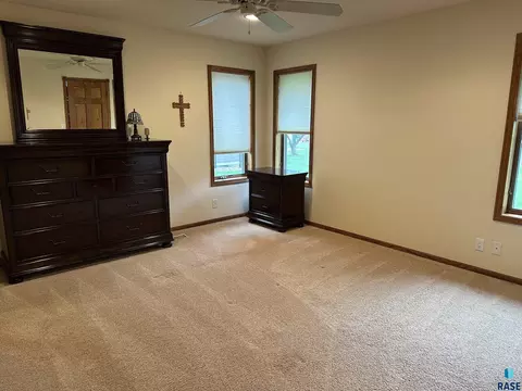 Bedroom - 904 S Stadium Dr, Freeman, SD 57029 photo 4 of 7