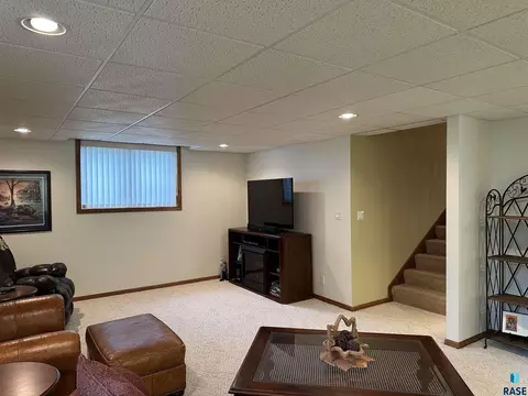 Other - 904 S Stadium Dr, Freeman, SD 57029 photo 16 of 25