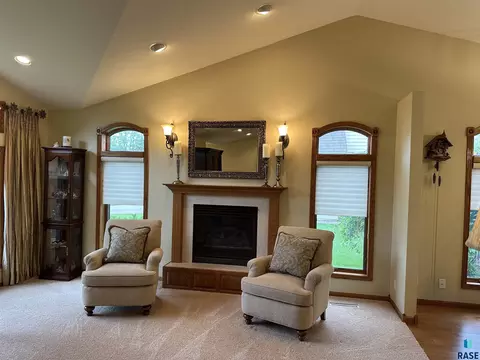 Living - 904 S Stadium Dr, Freeman, SD 57029 photo 8 of 11