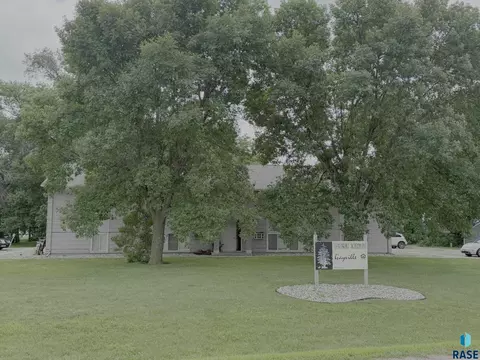 201 Wicker St, Gayville, SD 57031