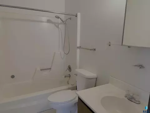 Bath - 201 Wicker St, Gayville, SD 57031 photo 2 of 2