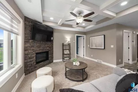 Living - 2502 N Lammers Ct, Tea, SD 57064 photo 4 of 4