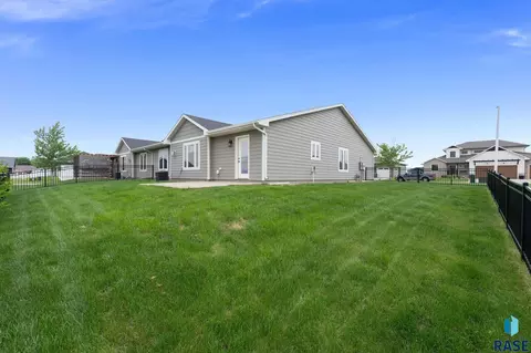 Exterior - 2502 N Lammers Ct, Tea, SD 57064 photo 7 of 7