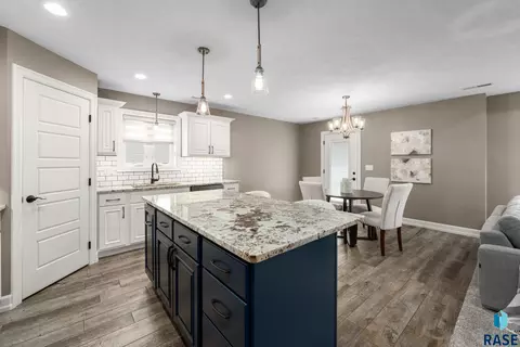 Kitchen - 2502 N Lammers Ct, Tea, SD 57064 photo 5 of 7
