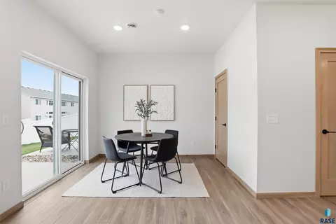 Dining - 8025 E Tencate Pl, Sioux Falls, SD 57110 photo 1 of 1