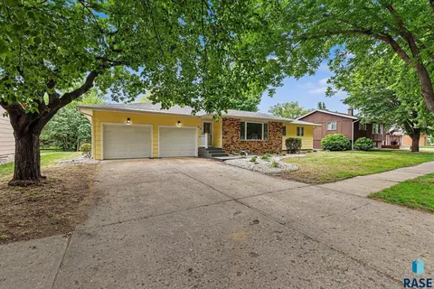 Other - 912 NE 9th St, Madison, SD 57042 photo 8 of 8