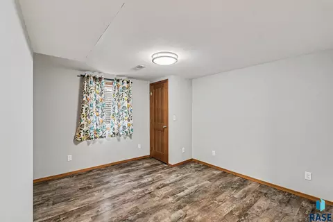 Bedroom - 912 NE 9th St, Madison, SD 57042 photo 12 of 12