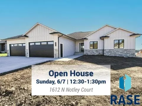 1612 N Notley Ct, Sioux Falls, SD 57110