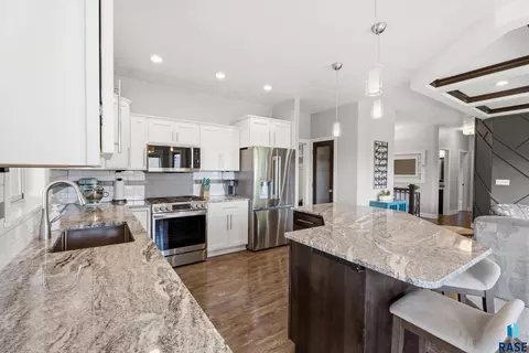 Kitchen - 6741 E 44th St, Sioux Falls, SD 57110 photo 1 of 3