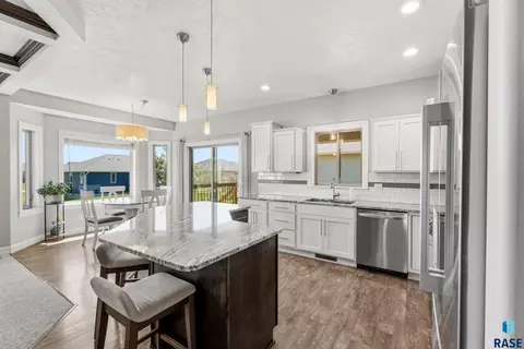 Kitchen - 6741 E 44th St, Sioux Falls, SD 57110 photo 2 of 3