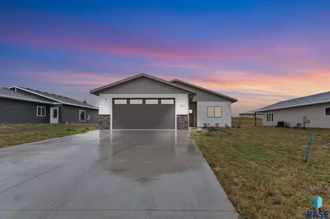1004 S 6th Ave, Rock Rapids, IA 51246