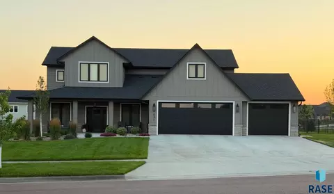 431 Brody Ct, Harrisburg, SD 57032