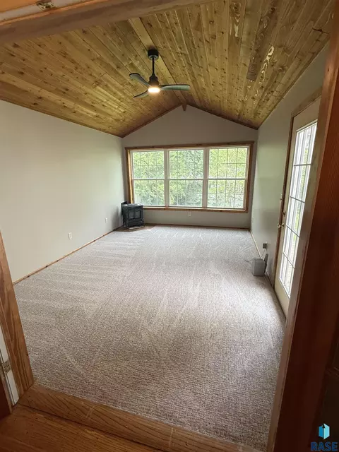 Other - 404 E 31st St, Sioux Falls, SD 57105 photo 2 of 4