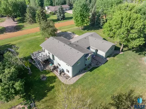 View/Area - 8704 E 38th St, Sioux Falls, SD 57110 photo 3 of 7