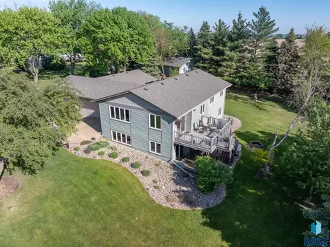 View/Area - 8704 E 38th St, Sioux Falls, SD 57110 photo 2 of 7