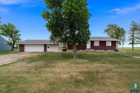 2137 50th St, Jasper, MN 56144
