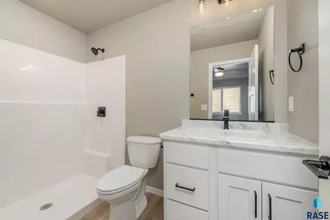 Bath - 401 N Summit Ave, Tea, SD 57064 photo 2 of 3