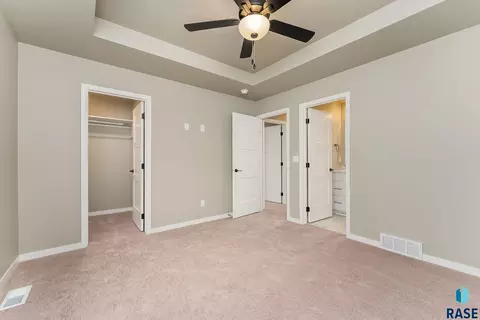 Bedroom - 401 N Summit Ave, Tea, SD 57064 photo 4 of 8