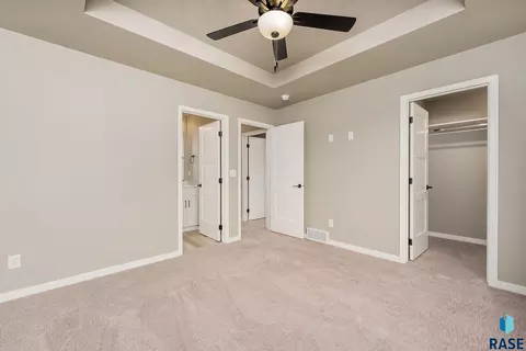 Bedroom - 401 N Summit Ave, Tea, SD 57064 photo 6 of 8