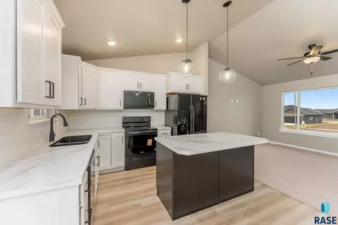 Kitchen - 401 N Summit Ave, Tea, SD 57064 photo 3 of 6