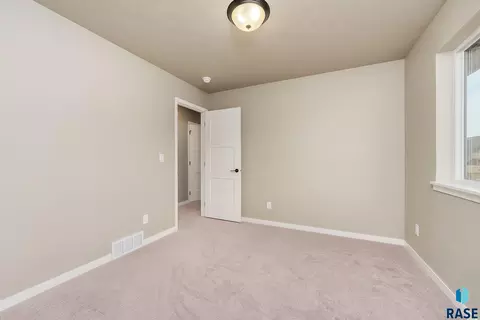 Bedroom - 401 N Summit Ave, Tea, SD 57064 photo 3 of 8