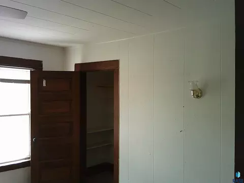 Bedroom - 714 SW 3rd Ave, Aberdeen, SD 57401 photo 3 of 6