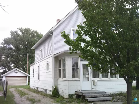 Other - 714 SW 3rd Ave, Aberdeen, SD 57401 photo 2 of 8
